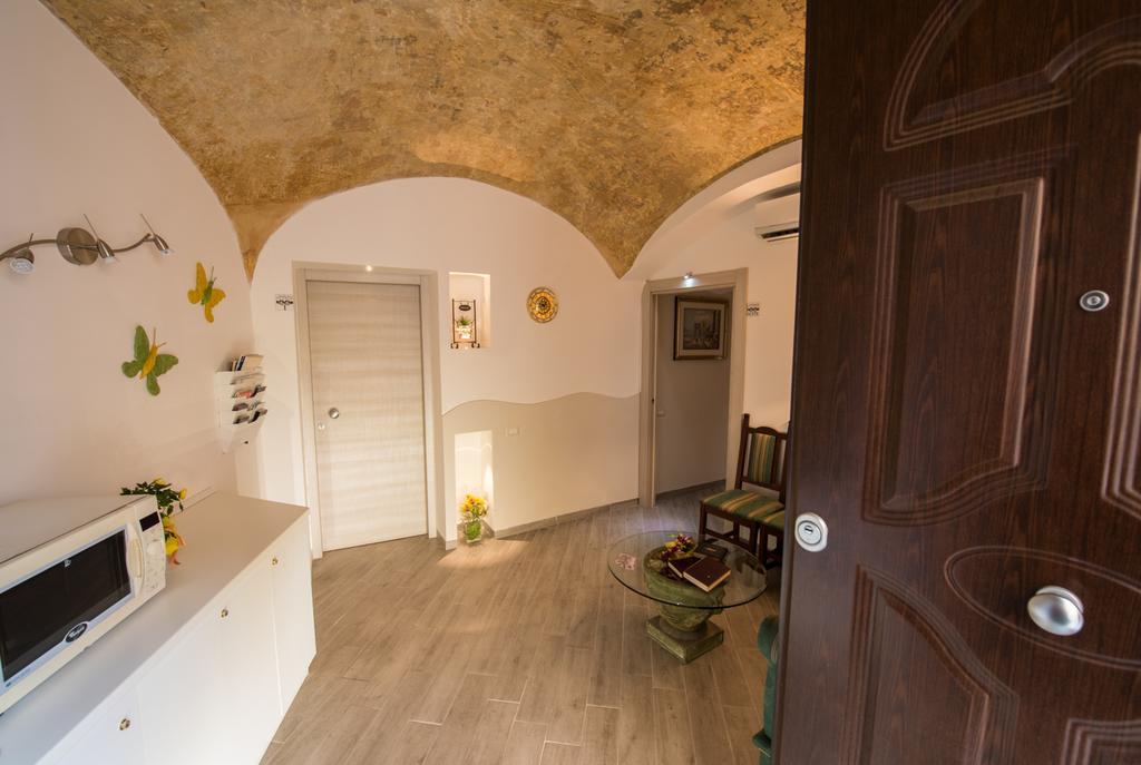 ساليرنو Petros Room Camere المظهر الخارجي الصورة